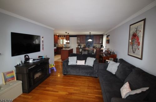 15 New York Ave, Clark NJ  07066-1241 exterior
