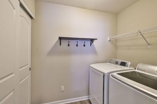 2485 Rolling Hills Dr, Covington KY  41017-5149 exterior