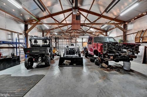 435 Boxwood Rd, Red Lion PA  17356-8347 exterior