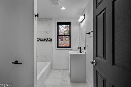 10 Kendrick Ave, Erial NJ  08081-1333 exterior