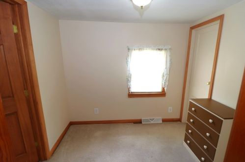 1119 Wills Ave, New Kensington PA  15068-3830 exterior