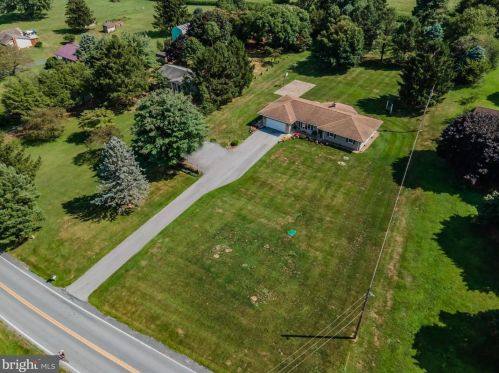 2266 Pine Rd, North Newton, PA 17241-9526