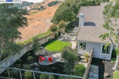 7336 Las Palmas Way, Pleasanton CA  94568-2775 exterior