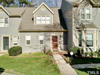 519 Oak Run Dr, Raleigh, NC 27606-1274