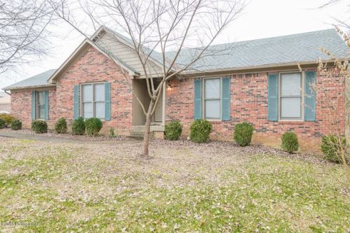 8207 Rome Beauty Way, Louisville, KY 40228-2103