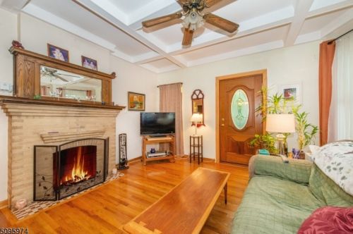 29 Glenwood Ave, Bloomfield NJ  07003-2202 exterior