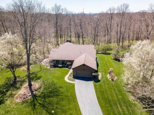 5984 Woodridge Dr, Milford, OH 45150-1530