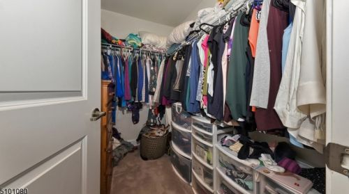 38 Walnut St, Little Falls NJ  07424-1402 exterior