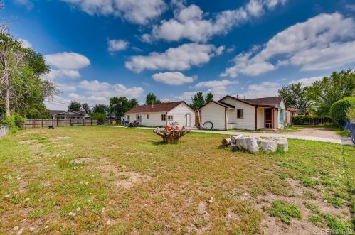 372 Newton St, Denver CO 80219-2632 exterior