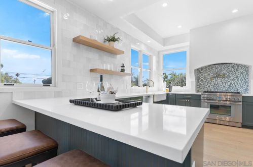 1533 Beryl St, San Diego CA  92109-2106 exterior