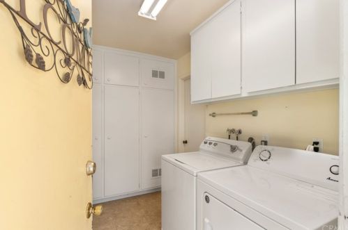 2717 Palmyra Ave, Orange CA 92869-4762 exterior