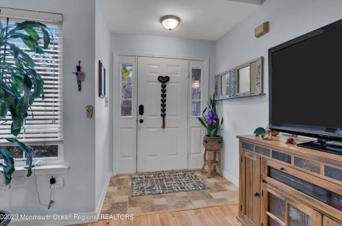 19 Pier, Bricktown, NJ 08723-4706