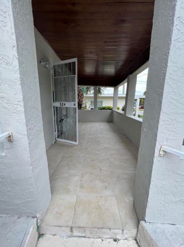 529 11th St, Fort Pierce FL  34950-8213 exterior