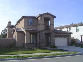 1600 Red Clover Ln, Hemet CA  92545-8764 exterior