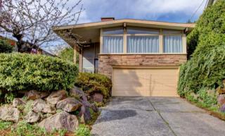 2646 Crockett St, Seattle WA  98199-4113 exterior