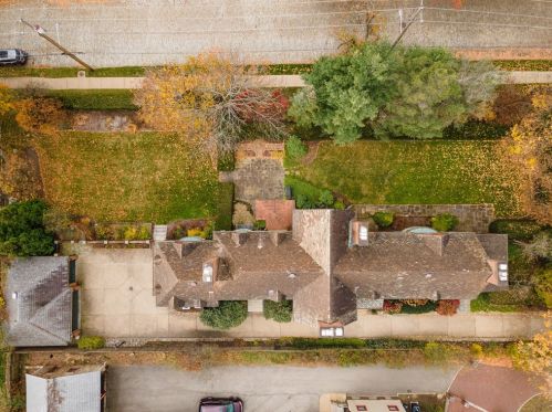 5734 Woodland Rd, Pittsburgh PA  15232-2818 exterior