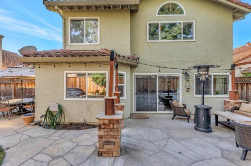 17337 Tassajara Cir, Morgan Hill CA  95037-7023 exterior