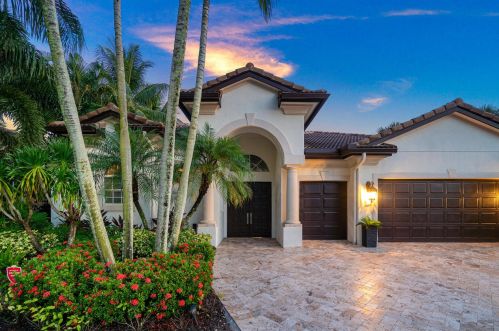 8836 Valhalla Dr, Delray Beach, FL 33446-9572