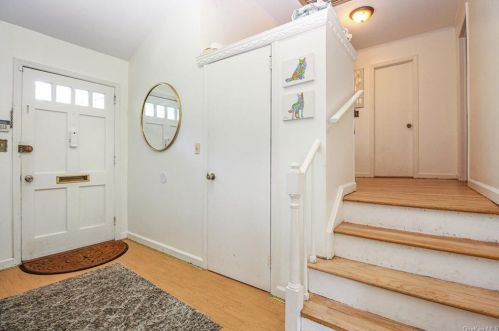 238 Rosehill Ave, New Rochelle NY  10804-3118 exterior