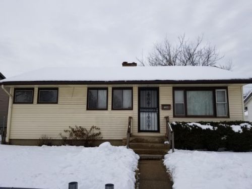 7208 Sheridan Ave, Milwaukee WI  53218-2803 exterior