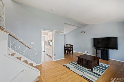 157 Cindy St, Old Bridge NJ  08857-3092 exterior