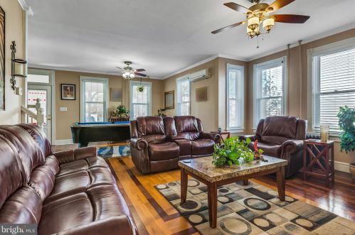 16 Charles St, Palmyra NJ  08065-1813 exterior