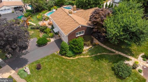 469 Moreland Rd, Huntingdon Valley, PA 19006-7803