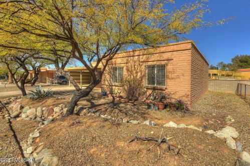7431 38th St, Tucson, AZ 85730-1122