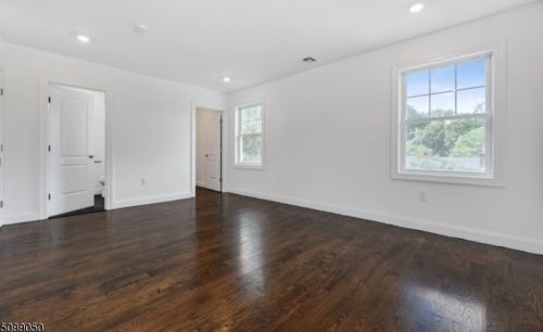 24 Cranford Ter, Cranford NJ  07016-3407 exterior