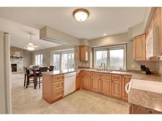 8496 168th St, Lakeville, MN 55044-7905