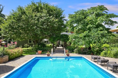 5 Augusta Pl, White Plains NY  10603-1901 exterior