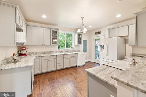 10719 Kettle Run Rd, Nokesville VA  20181-1715 exterior