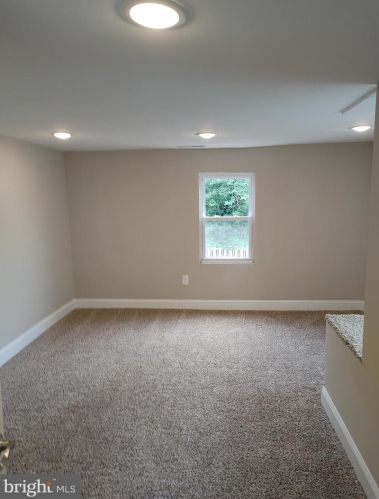527 Ridge Rd, Southampton NJ  08088-9651 exterior