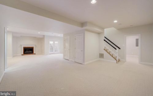 4424 Tuscany Ct, Woodbridge VA  22192-5519 exterior