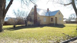 244 8th St, Eagle Crest, OR 97756-1728