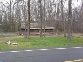6154 Four Point Rd, Schubert, PA 19507-9676