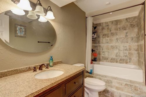 852 Krameria St, Denver CO 80220-4651 exterior