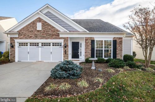 25 Battery Point Dr, Fredericksburg, VA 22406-5471