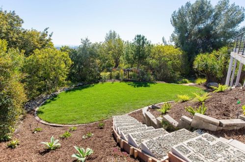 2348 Sunnyside Rdg Rd, Rancho Palos Verdes CA  90275-5216 exterior