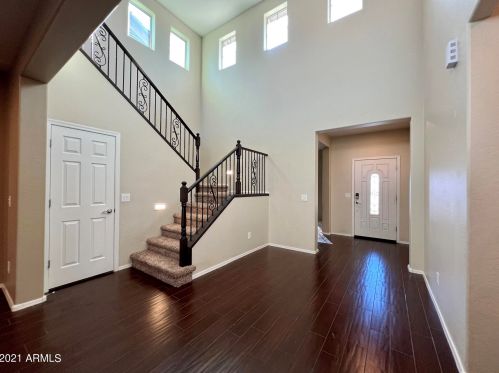 1830 Fetlock Trl, Phoenix, AZ 85085-6355