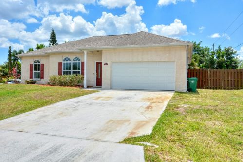 702 General Patton Ter, Fort Pierce, FL 34953-2656