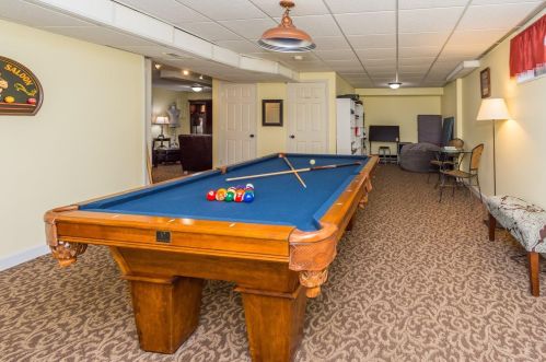 634 Ellen Dr, Cincinnati OH 45255-4917 exterior