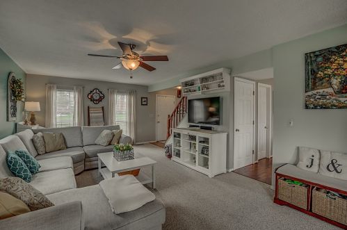 1583 Linden Ct, Florence, KY 41042-1094