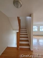 8 Sandburg Ct, Middletown NY  10941-1813 exterior
