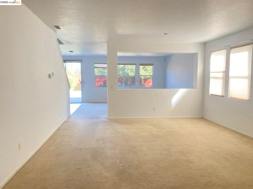 632 Skimmer Dr, Grayson, CA 95363-8738