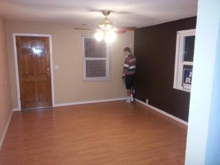 423 Locust Ave, Manteca CA  95337-5409 exterior