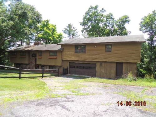 678 Cardinal Dr, Snowville, VA 24301-2710