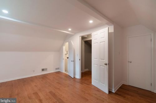 15 Cedar Hollow Rd, Paoli PA  19301-1739 exterior