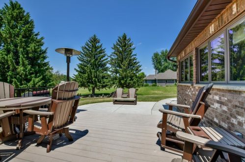 1432 Country Club Ln, Watertown WI  53098-4345 exterior