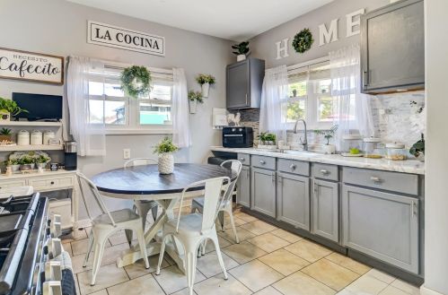 1045 Lyons St, Hammond IN  46320-2619 exterior